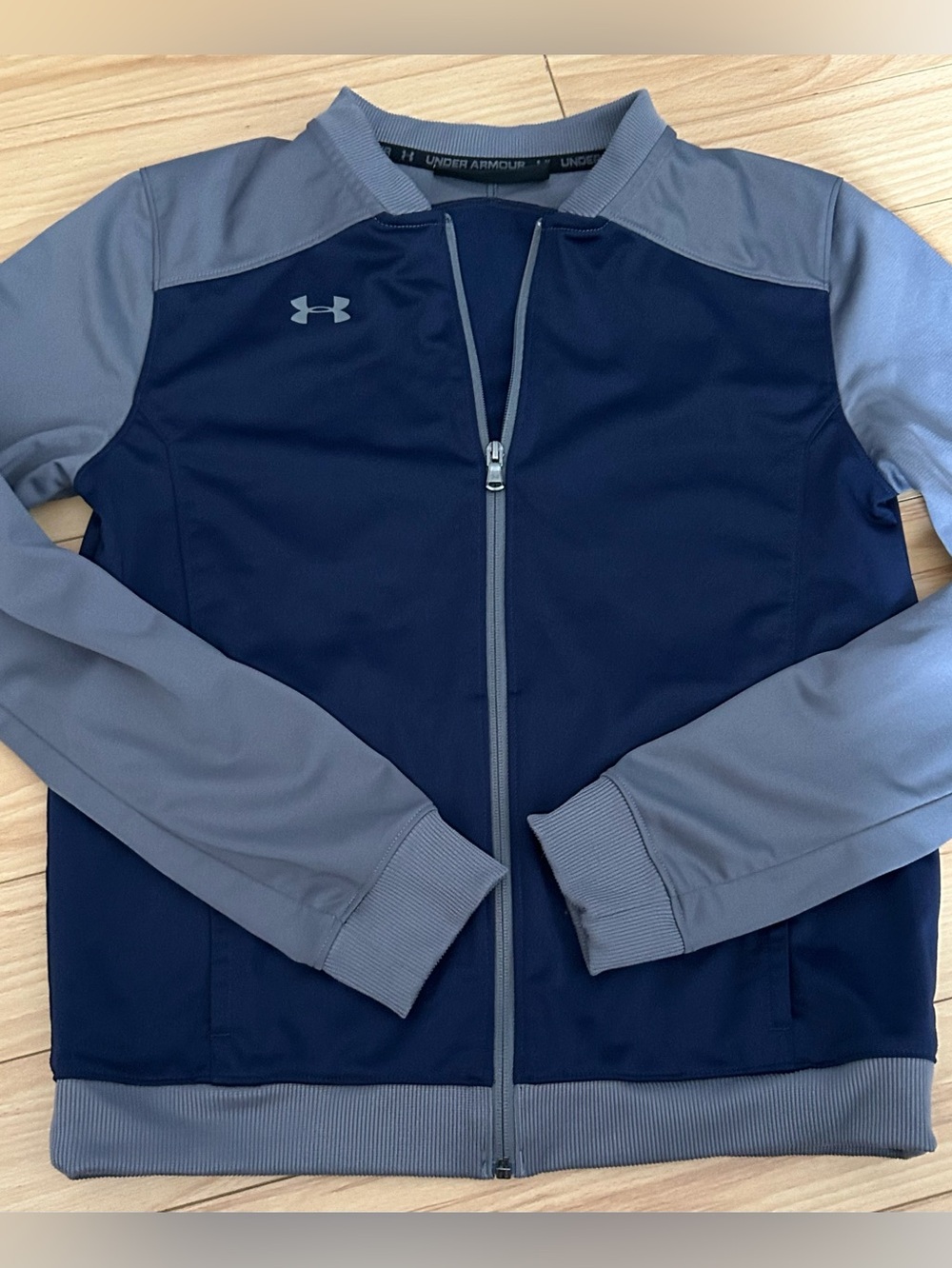 UNDER ARMOUR YXL  full zip jacket